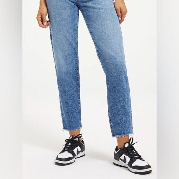 Good American Good Vintage Frayed Hem High Rise Straight Jeans NWT size 0/25 - Picture 3 of 7